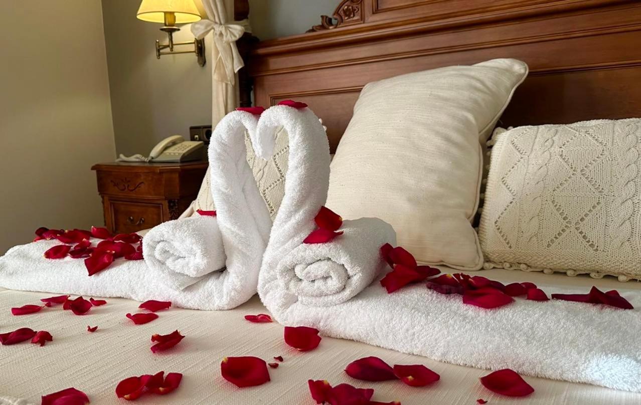 Hotel El Curro Burunchel Zewnętrze zdjęcie